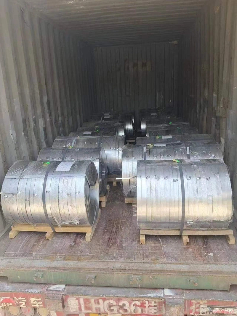 GALVANIZED COATING PROTECTS YOUR ROOF FROM RUST GALVANIZED COATING PROTECTS YOUR ROOF FROM RUST